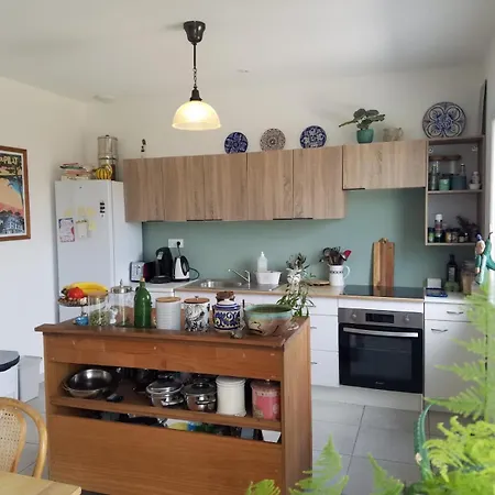 Hébergement de vacances Maison Spacieuse Avec Jardin Clos Au Calme