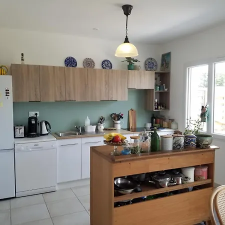 Maison Spacieuse Avec Jardin Clos Au Calme Bergerac